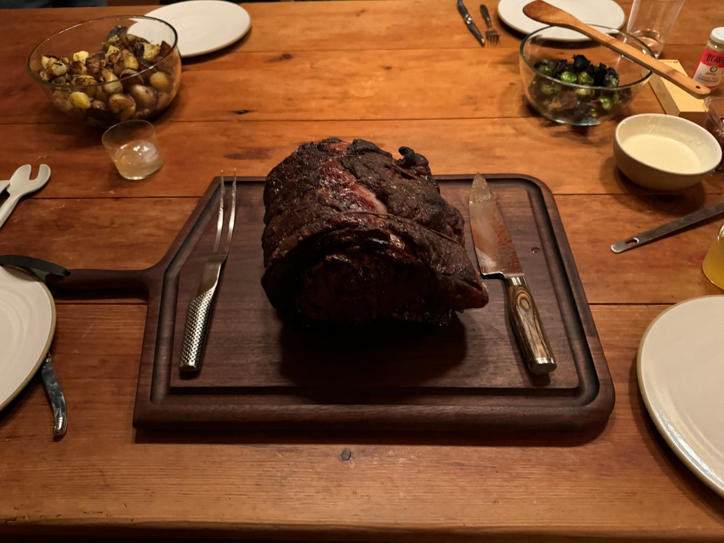 Large Carving Board with Juice Groove & Handle Whale Bone Large