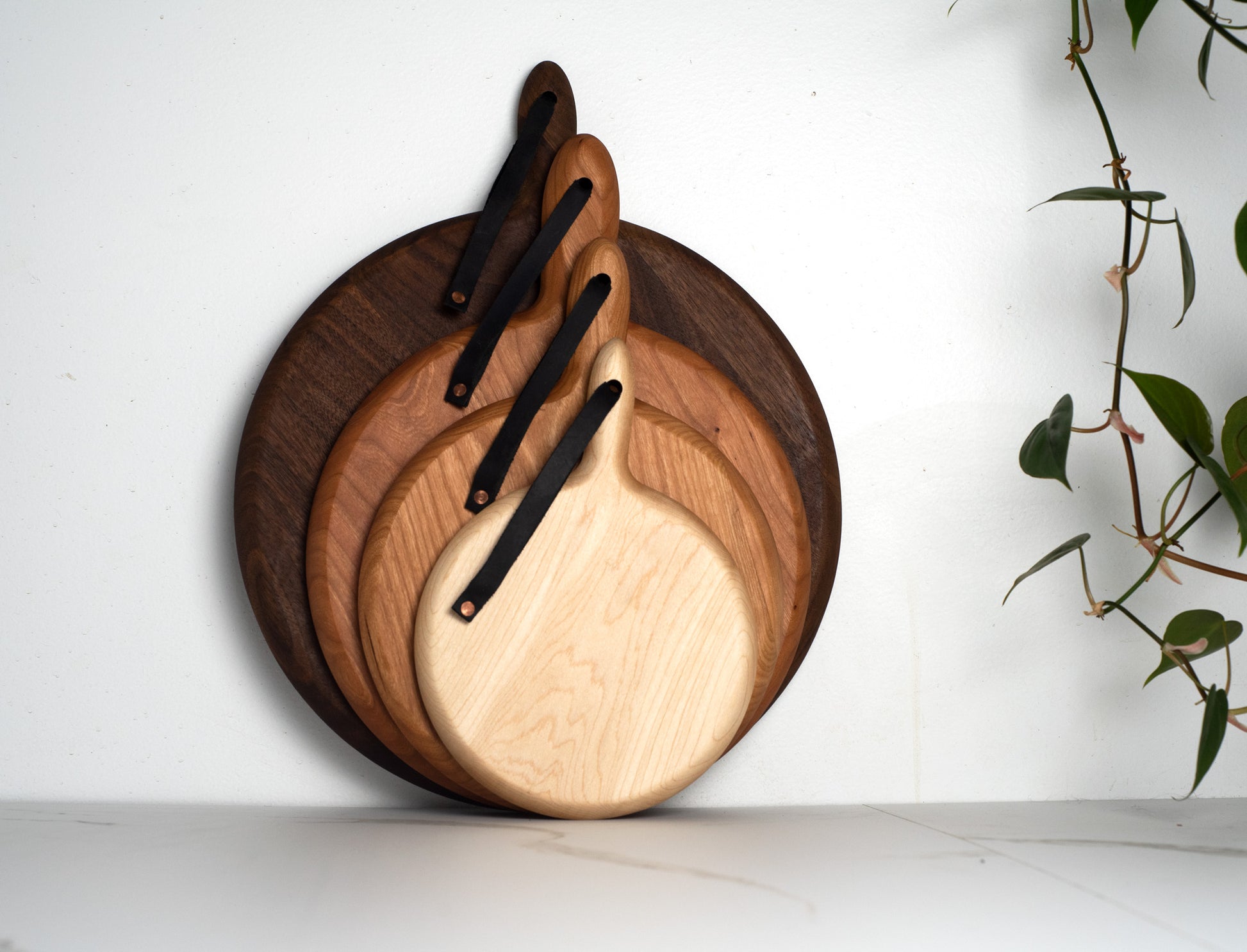 Round Cherry Wood Cutting Board with Handle